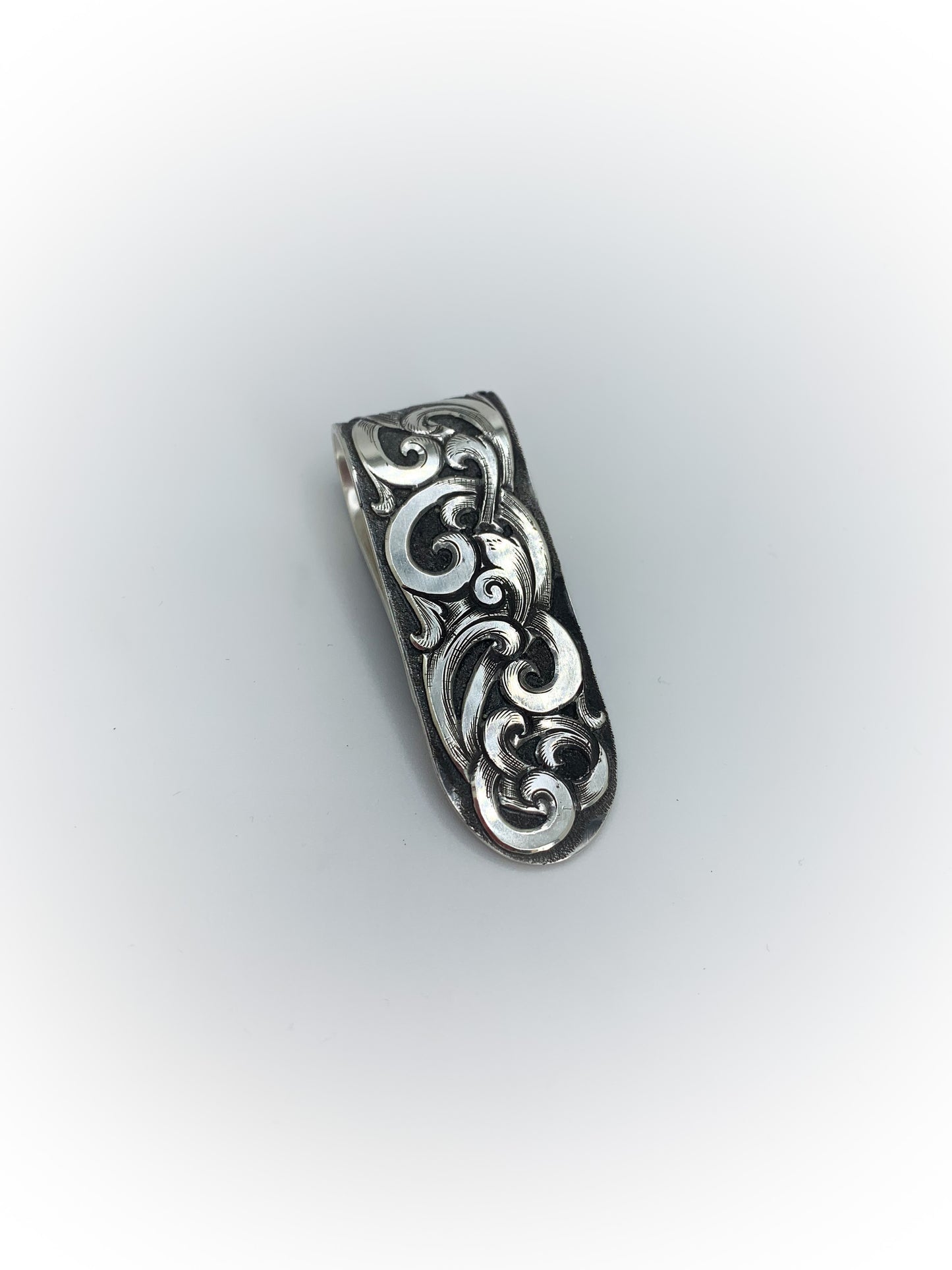 Overlay Scroll Money Clip
