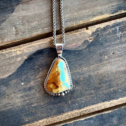 Royston Ribbon Turquoise Pendant