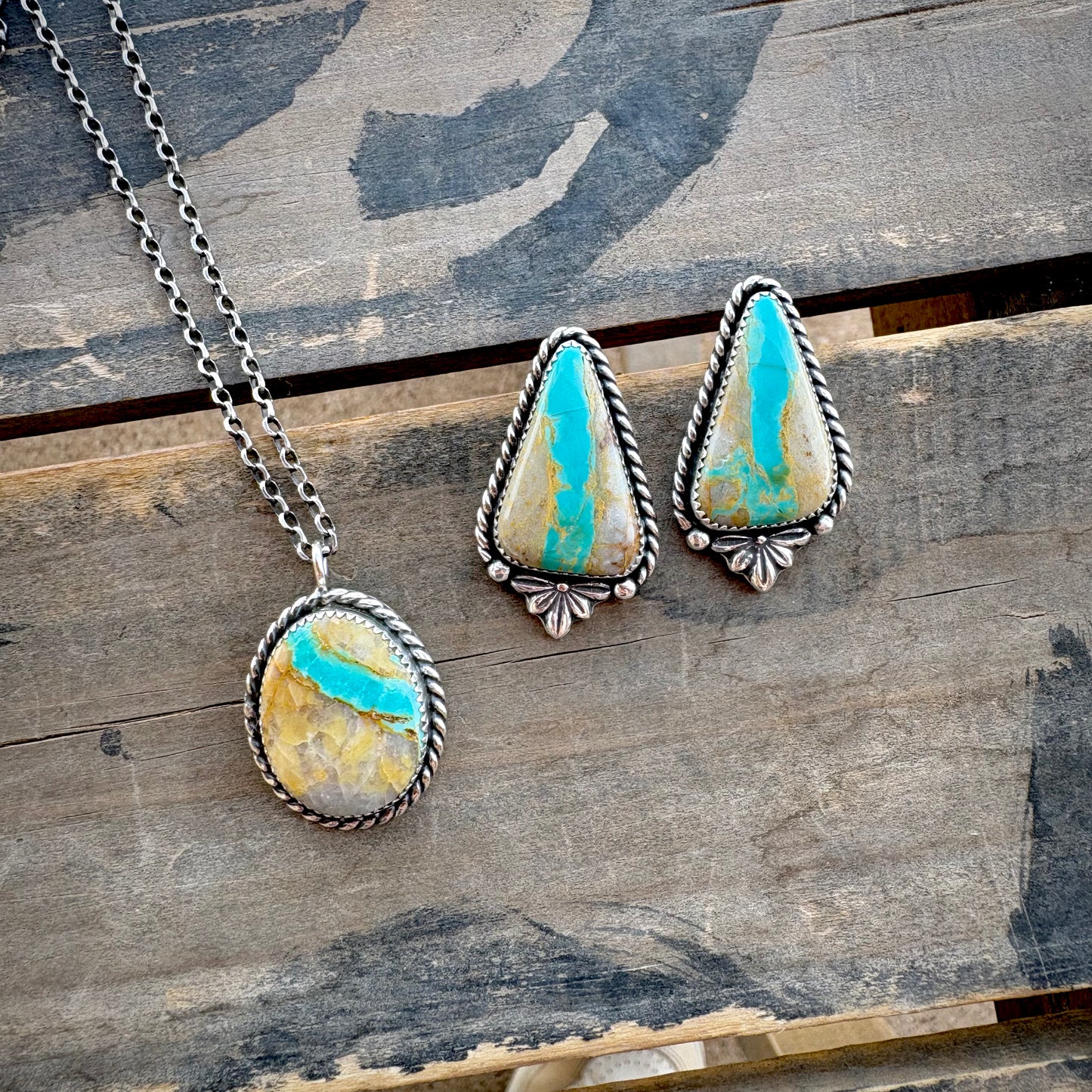 Royston Ribbon Earrings