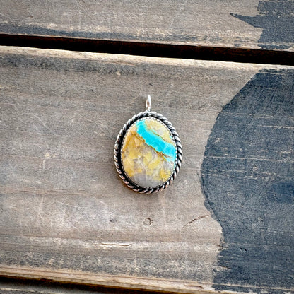 Royston Ribbon Pendant