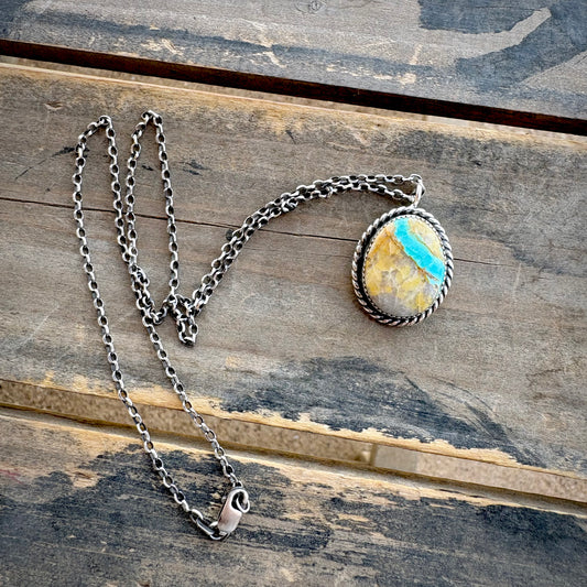 Royston Ribbon Pendant