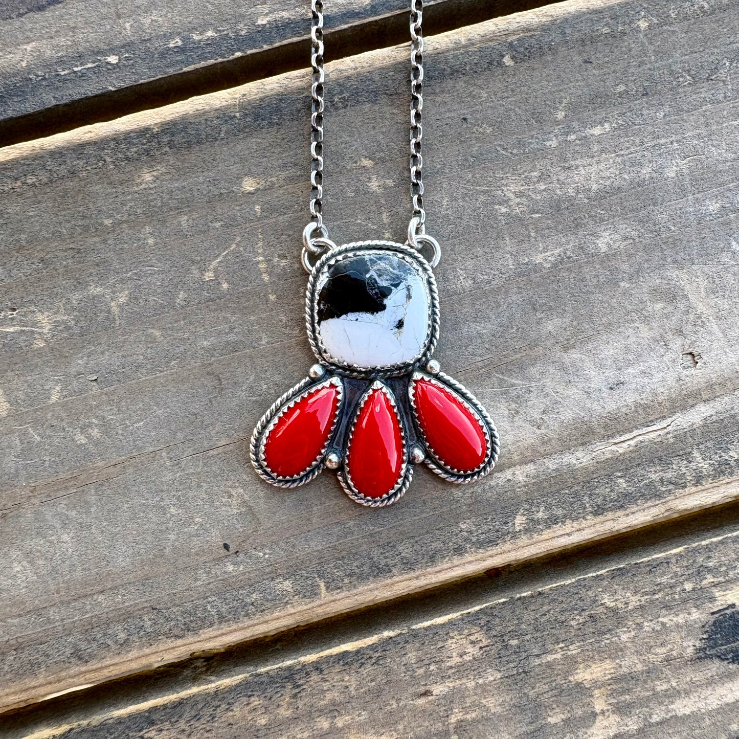 The Scarlet and Black Necklace