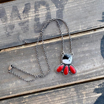 The Scarlet and Black Necklace