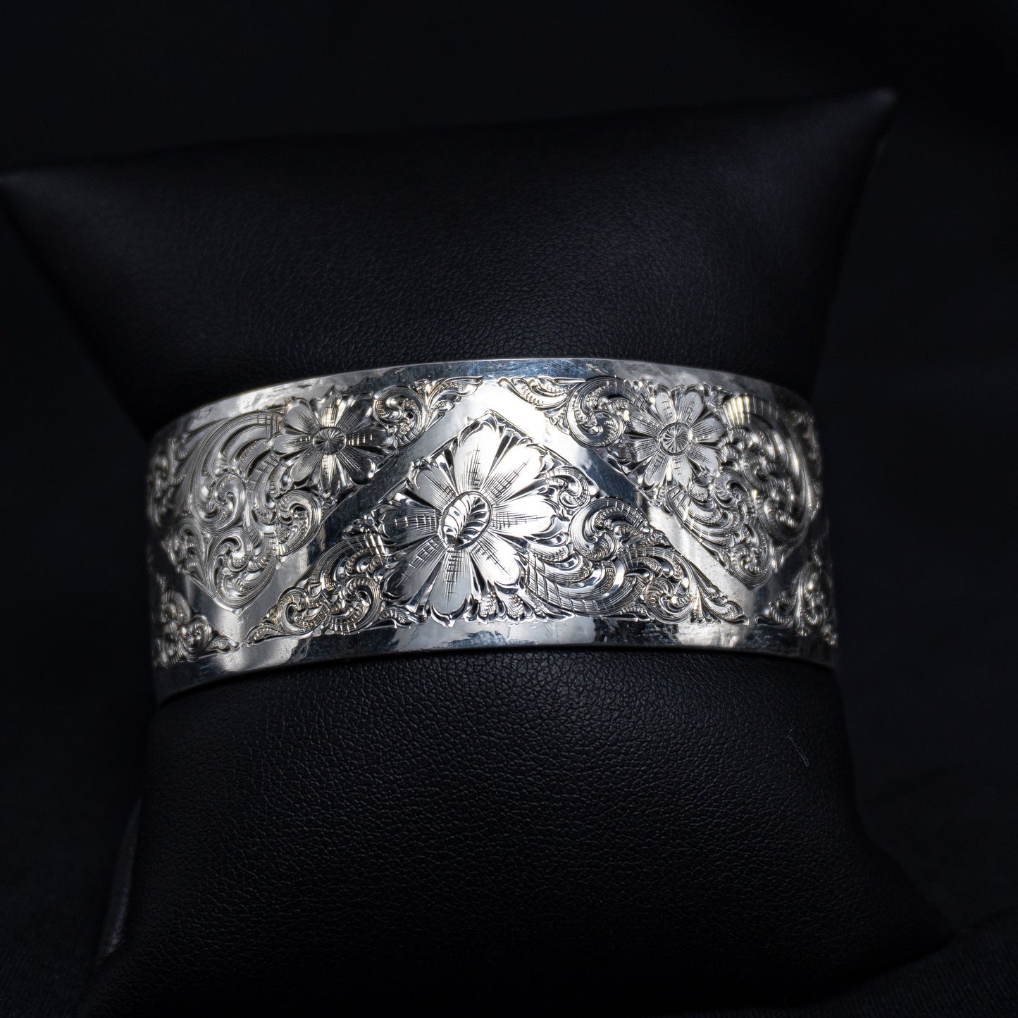 Paloma Cuff